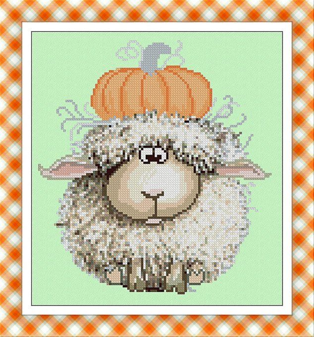 HALLOWEEN IN FARM SHEEP